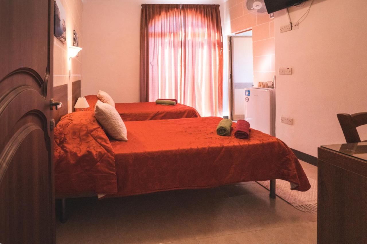 Sunset Seaview Accommodation Marsalforn Εξωτερικό φωτογραφία